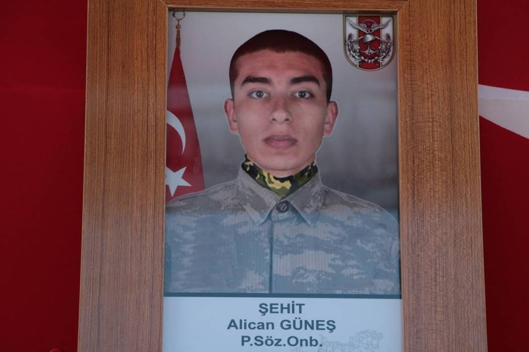 Şehit sözleşmeli onbaşı Alican Güneş’e son veda - Resim: 30